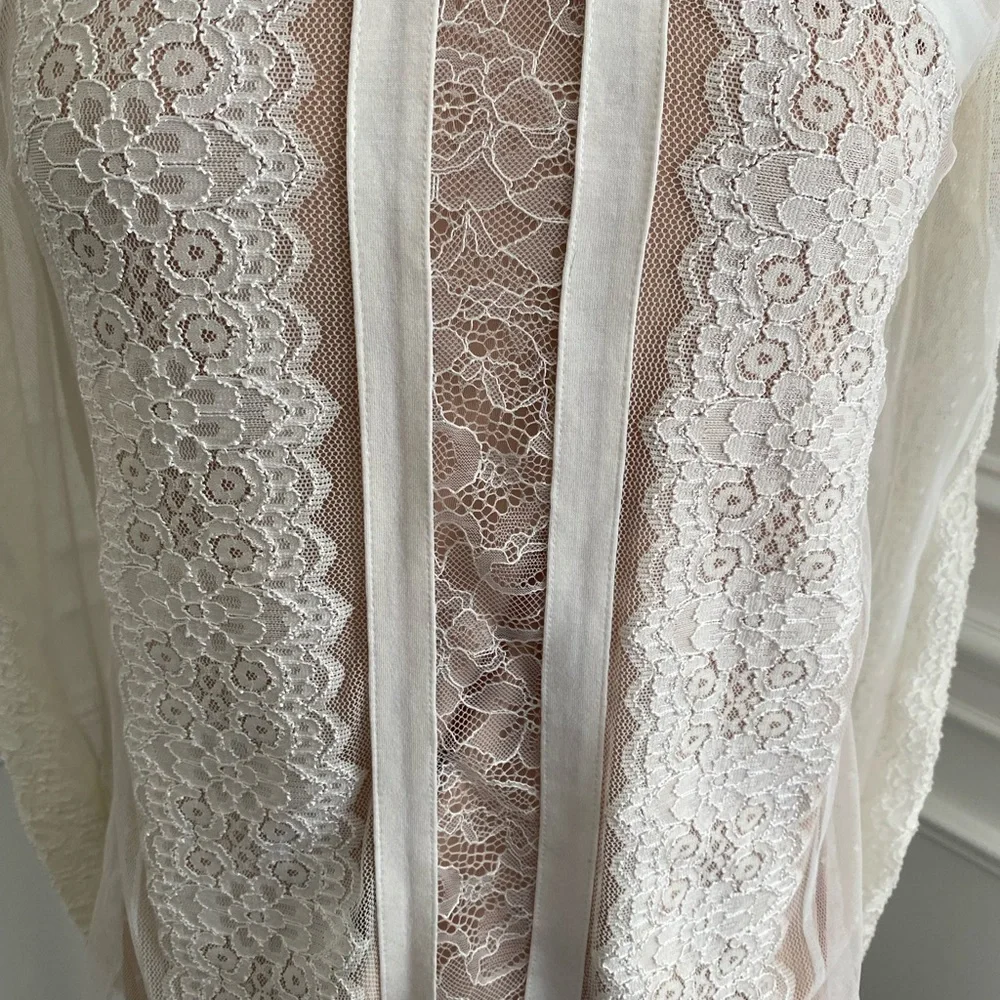 BCBG MaxAzria Addyson Blocked Lace Blouse - Picture 6 of 9